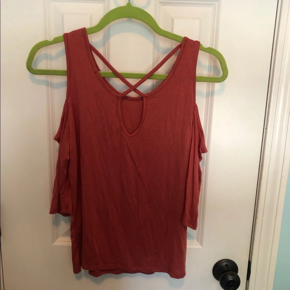 Cold Shoulder top - Picture 2 of 4
